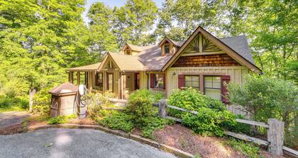 Hike & Boat: Cozy Bear Lake Cottage!