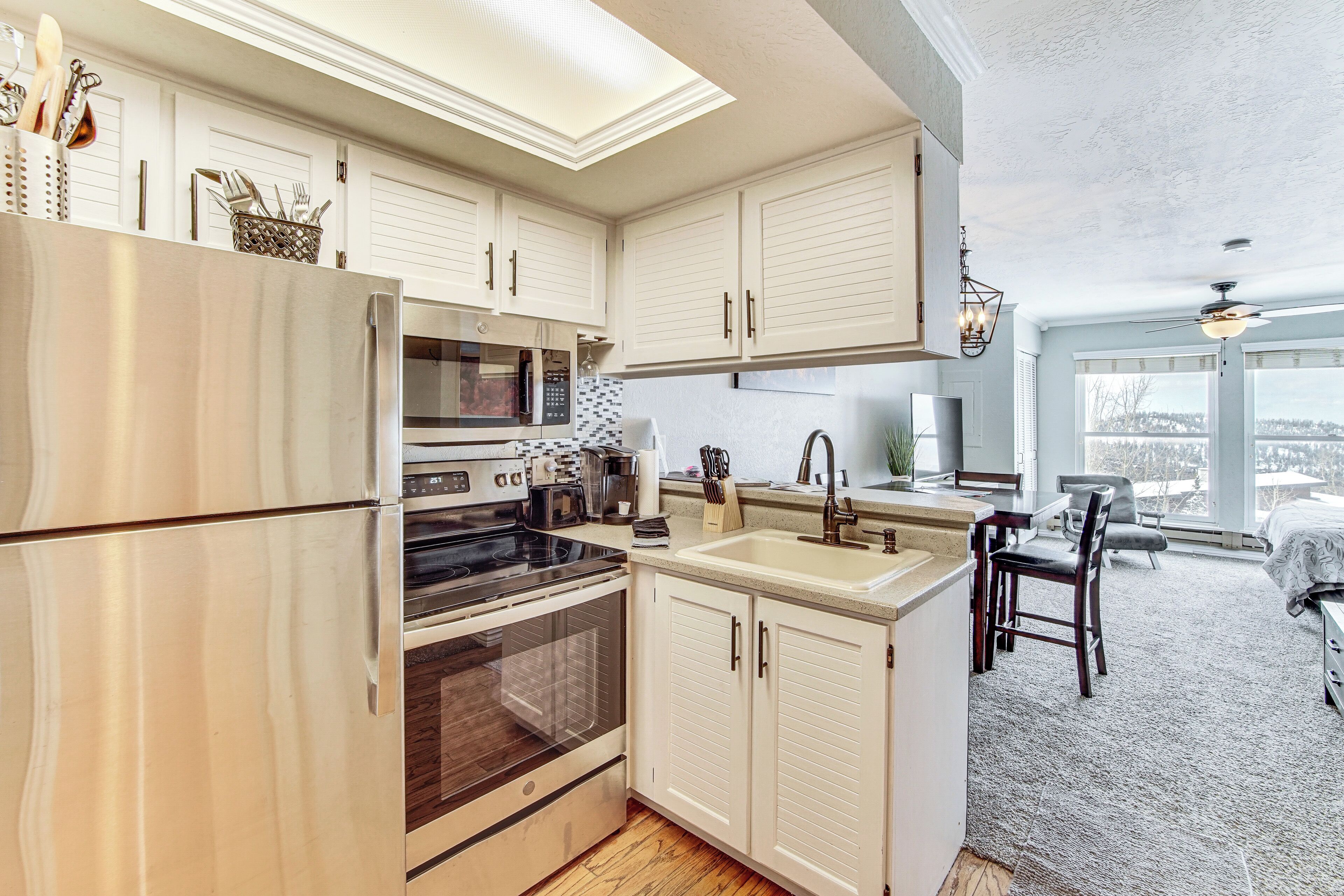 Apartment (0 Bedroom) | Interior