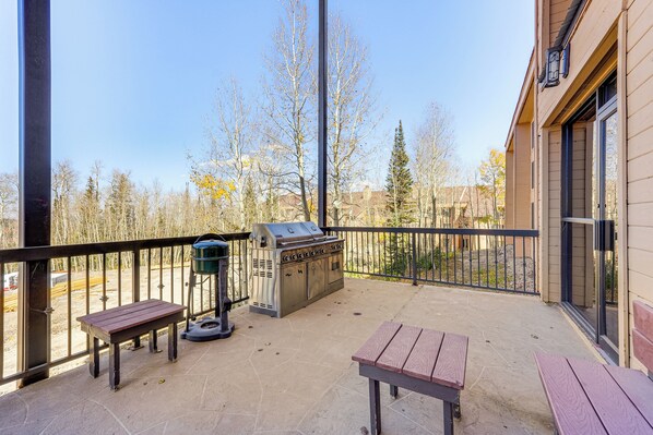 Interior - Near Hiking & Biking: Mtn-view Brian Head Studio! (Brian Head)