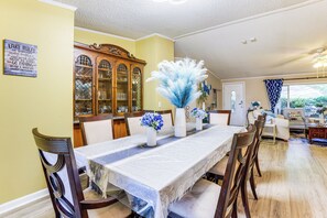 Interior - Lake Livingston Home w/ Dock & Deck! (Huntsville)