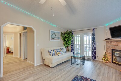 Lake Livingston Home w/ Dock & Deck!