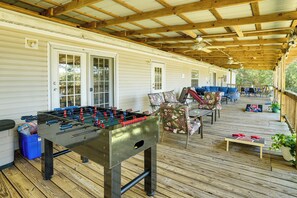 House (5 Bedrooms) | Interior