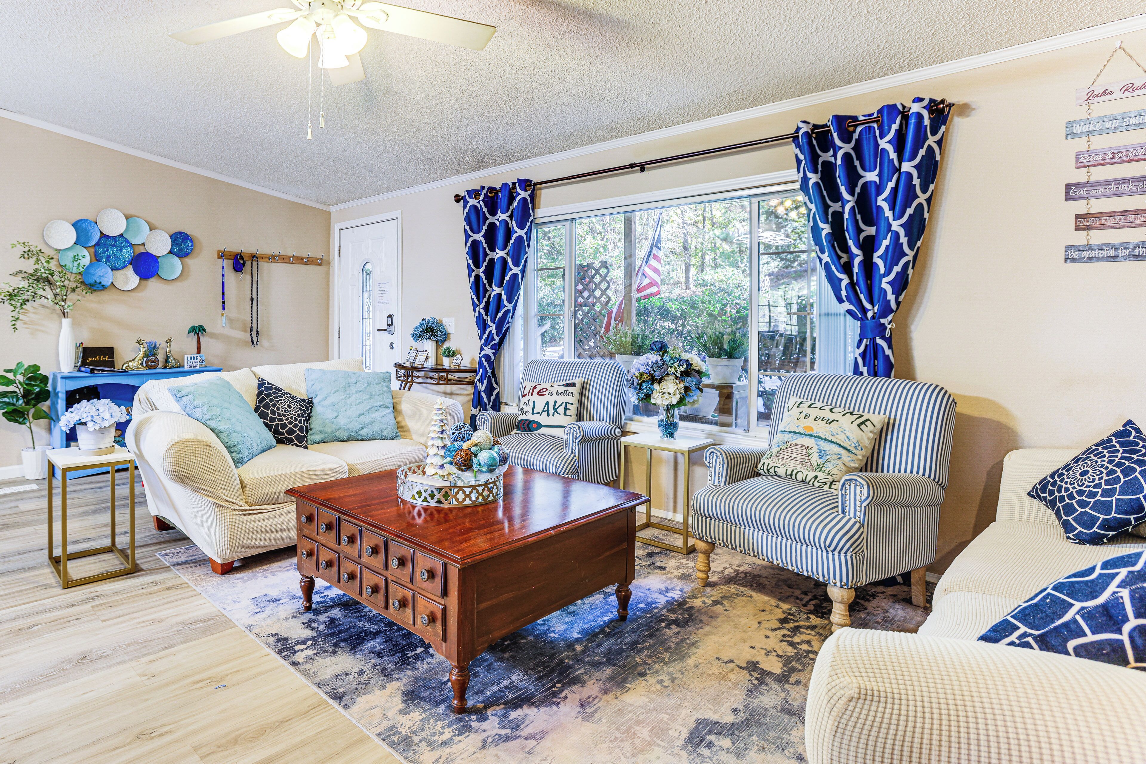 House (5 Bedrooms) | Interior