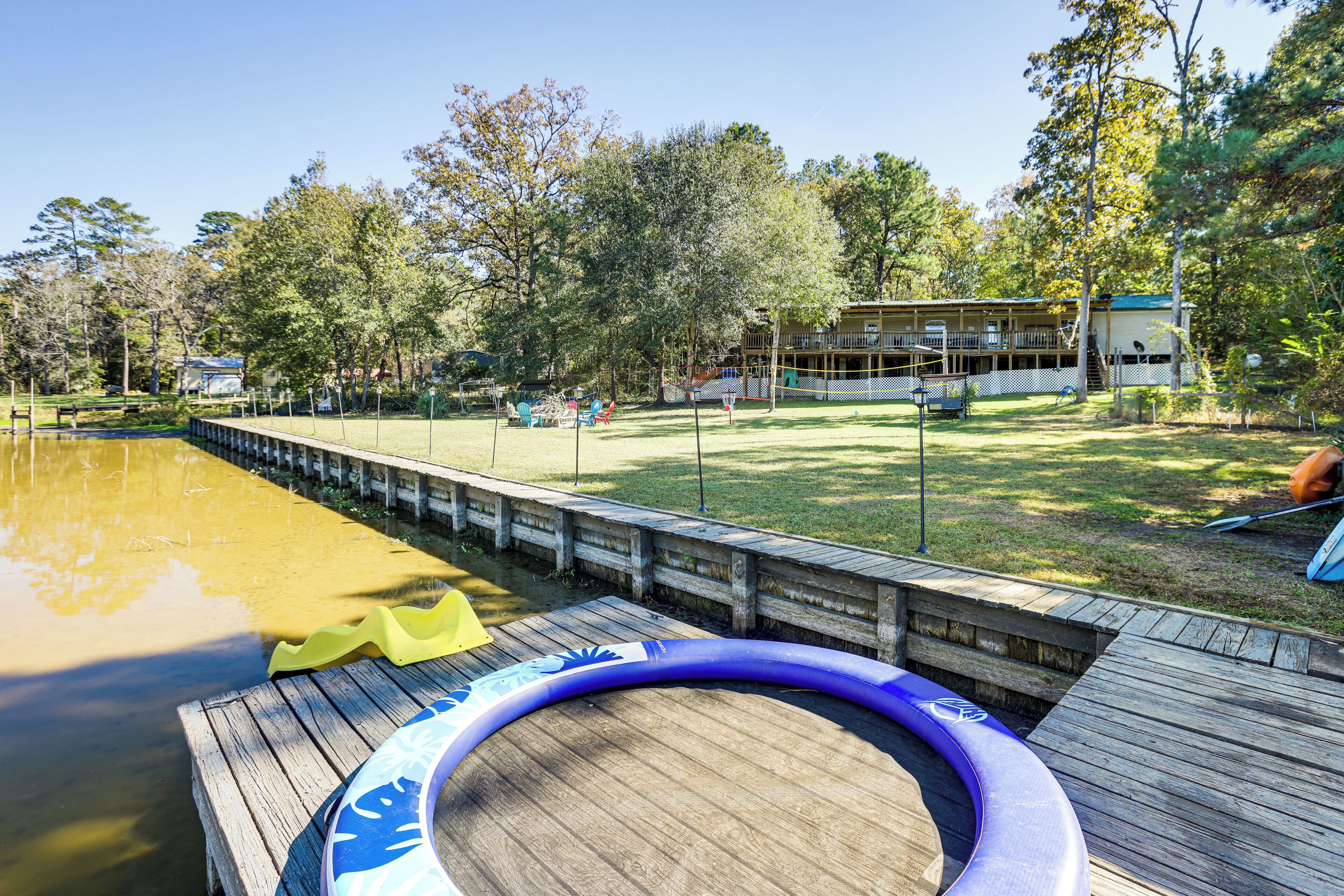 House (5 Bedrooms) | Interior