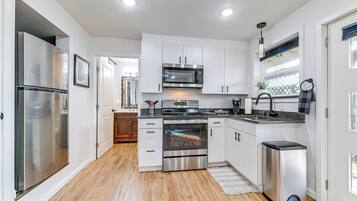 Apartment (1 Bedroom) | Interior