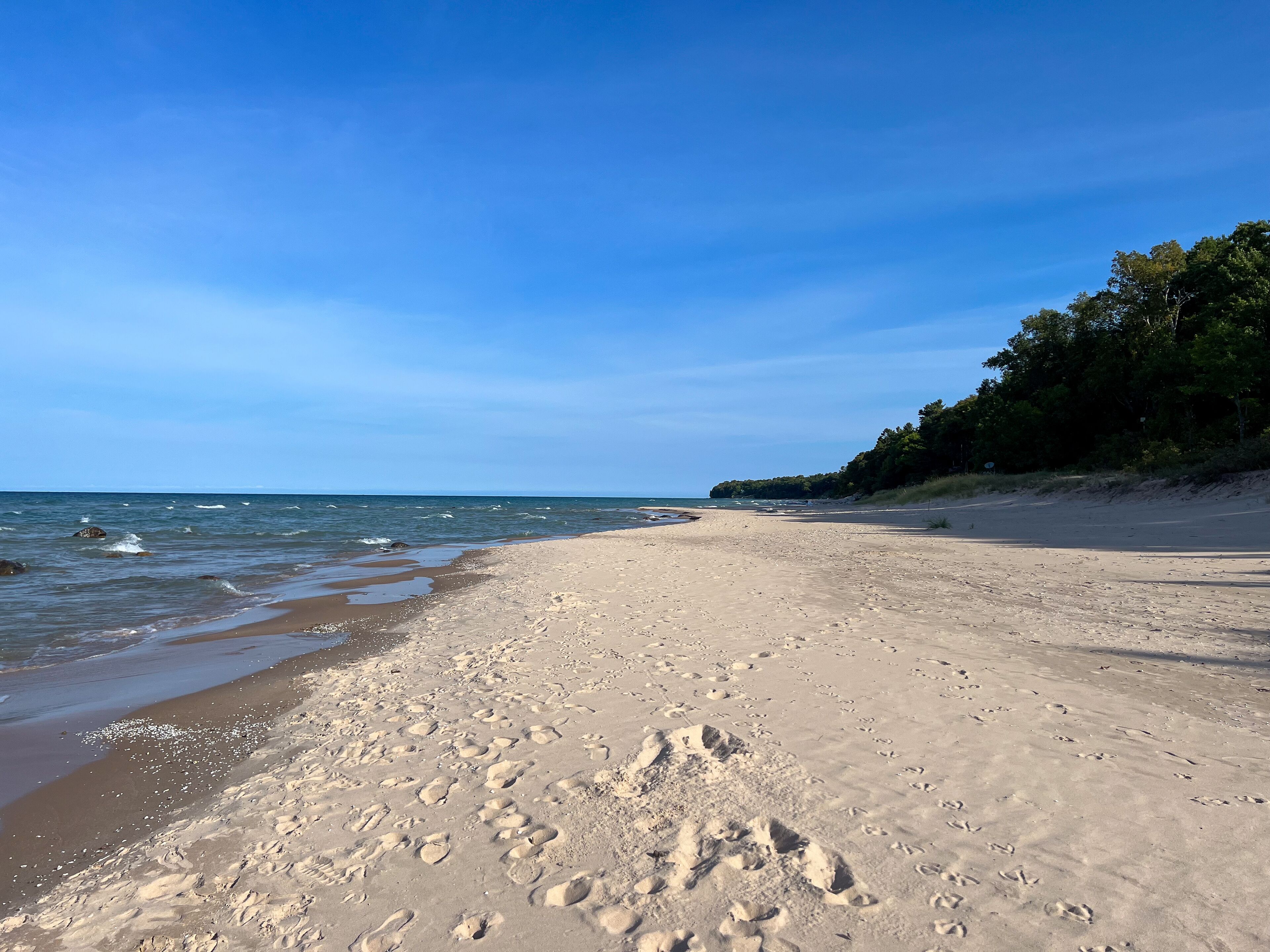 Sunset Landing - Private Sandy Beach, Lamkin Drive 3 BD, 2 BATH (Sleeps 6)
