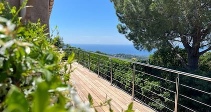 Villa vue mer et Collines