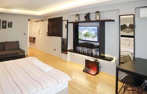 1 bedroom, iron/ironing board, free WiFi, wheelchair access - Cozy Central Apartment with Elevator&Patio Near Metro 2 minute walking (İstanbul)