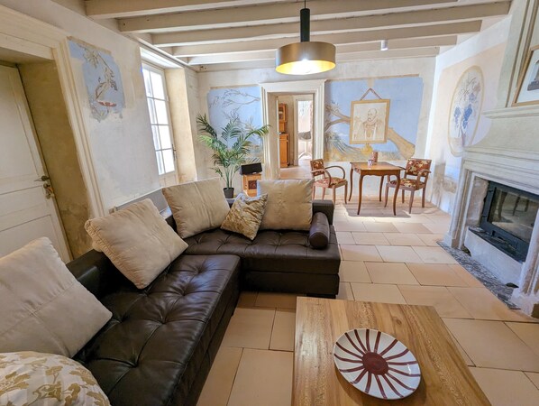 TV connectée, cheminée