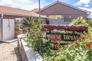 Exterior detail - Gemütliches Pool House Tomas, in der Nähe von Pula, mit 2 Schlafzimmern (Marcana)