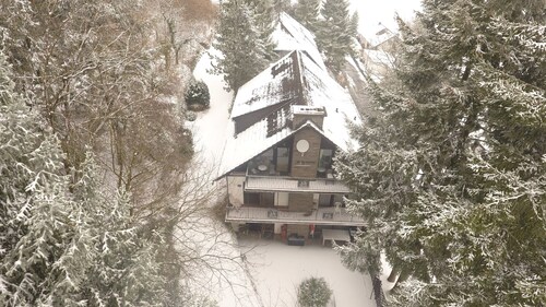 Gemütliche Ferienunterkunft für bis 14 Personen in der Vulkaneifel