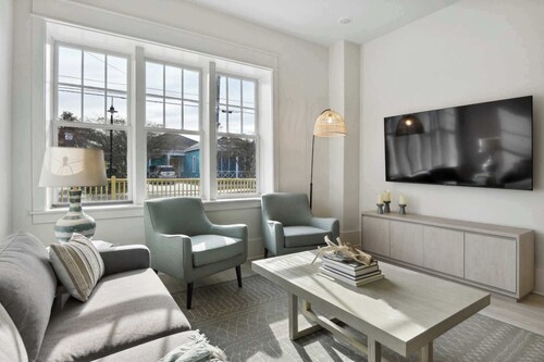 Luxury Bay St Louis Condo | Old Town BSL