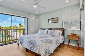 2 slaapkamers, een strijkplank/strijkijzer, gratis wifi, beddengoed