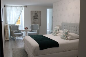 Dobbeltrom – deluxe | Safe på rommet, lydisolert, strykejern/-brett og wi-fi (inkludert)