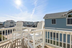 Property grounds - Green Sea Turtle: Hot Tub | Tiki Bar | Pool Access (Corolla)