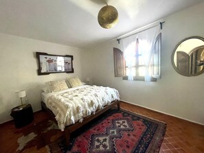 Luxury House, Multiple Bedrooms, Mountain View | 8 bedrooms, desk, free WiFi, bed sheets - DAR MUKTAB  (Chefchaouen)