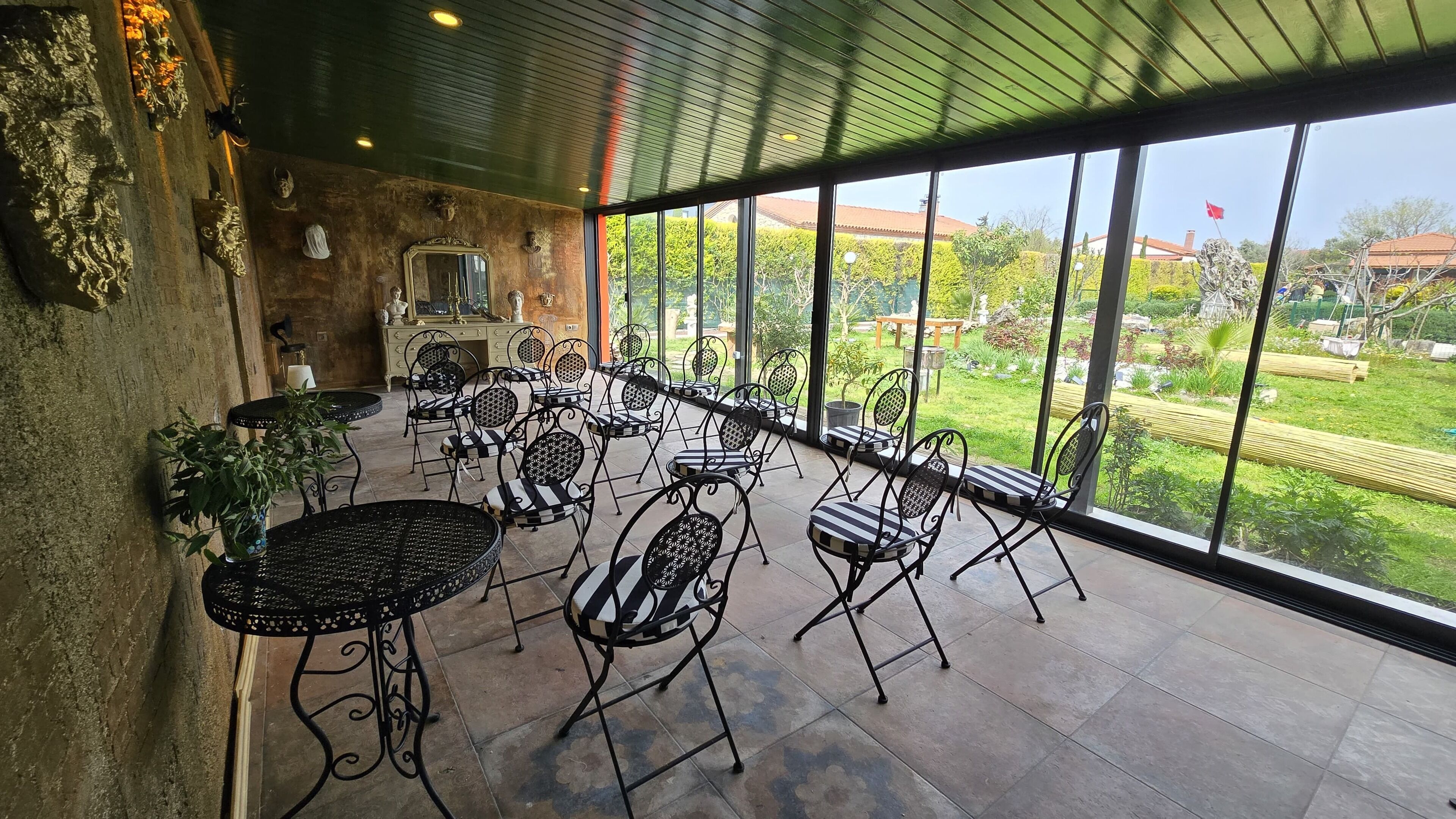 TV connectée de 43 pouces avec chaînes par câble