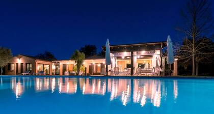 Villa Isotta 8+4, Emma Villas