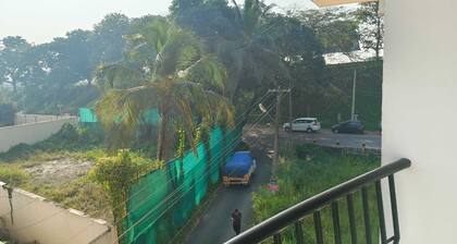 Sancta Maria Airport Hotel-only 3 minute to Cochin Inter National Airport !