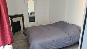 3 chambres, lit parapluie, Wi-Fi gratuit, draps fournis