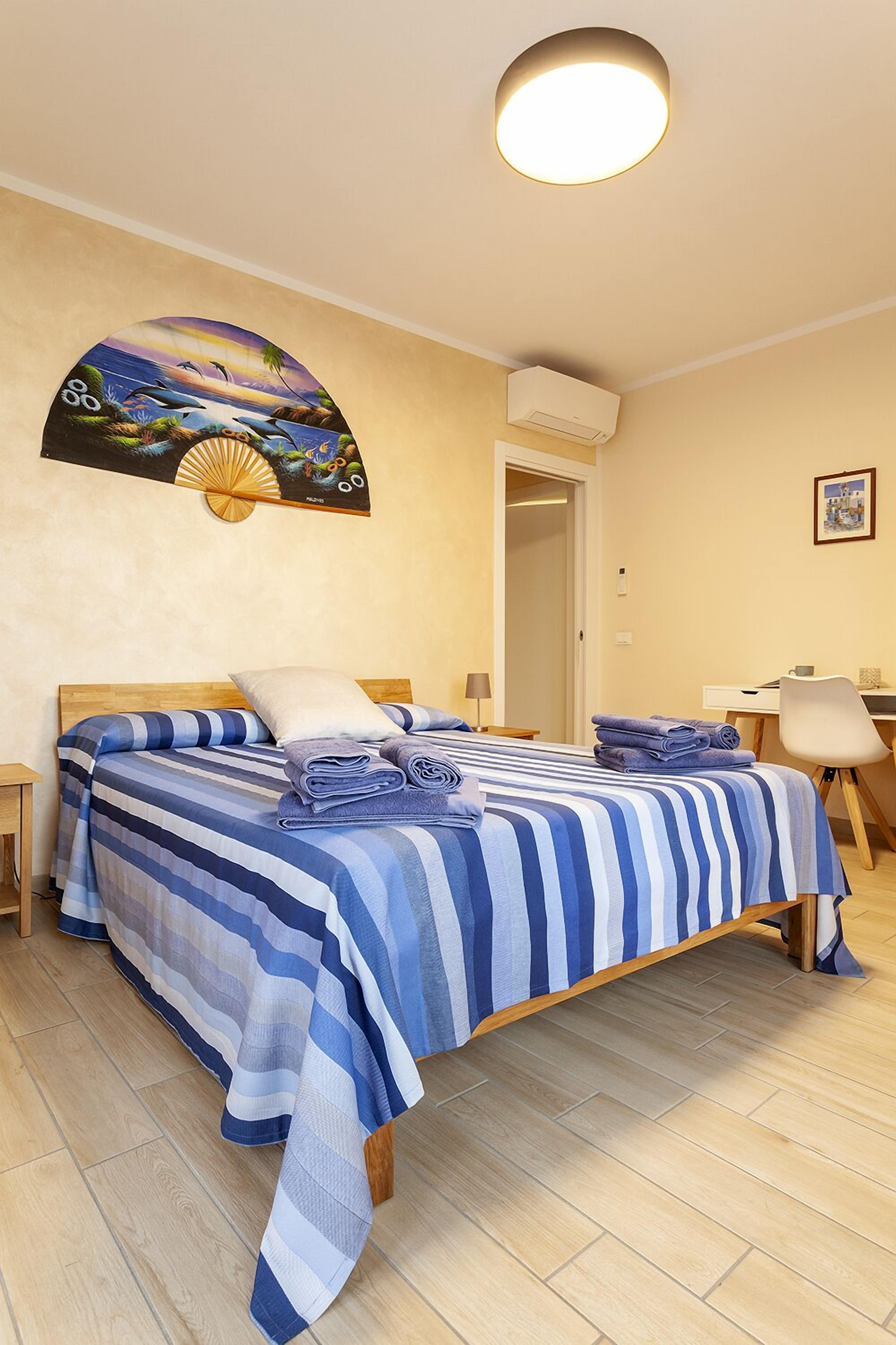 1 camera, ferro/asse da stiro, culla da viaggio, Wi-Fi