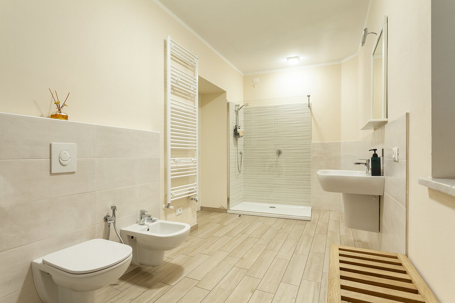 Hårtørrer, håndklæder