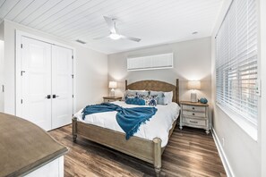 3 sovrum, skrivbord, strykjärn/strykbräda och gratis wi-fi