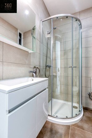 Hair dryer, towels - Duplex penthouse in St. Julian`s with Views & BBQ (St. Julian`s)
