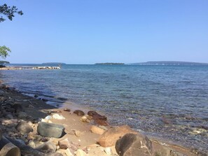 Camastros y toallas de playa