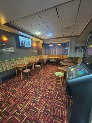 Bar (in der Unterkunft)