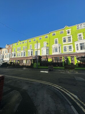 Double Room | Terrace/patio - THE LAWTON (Blackpool)