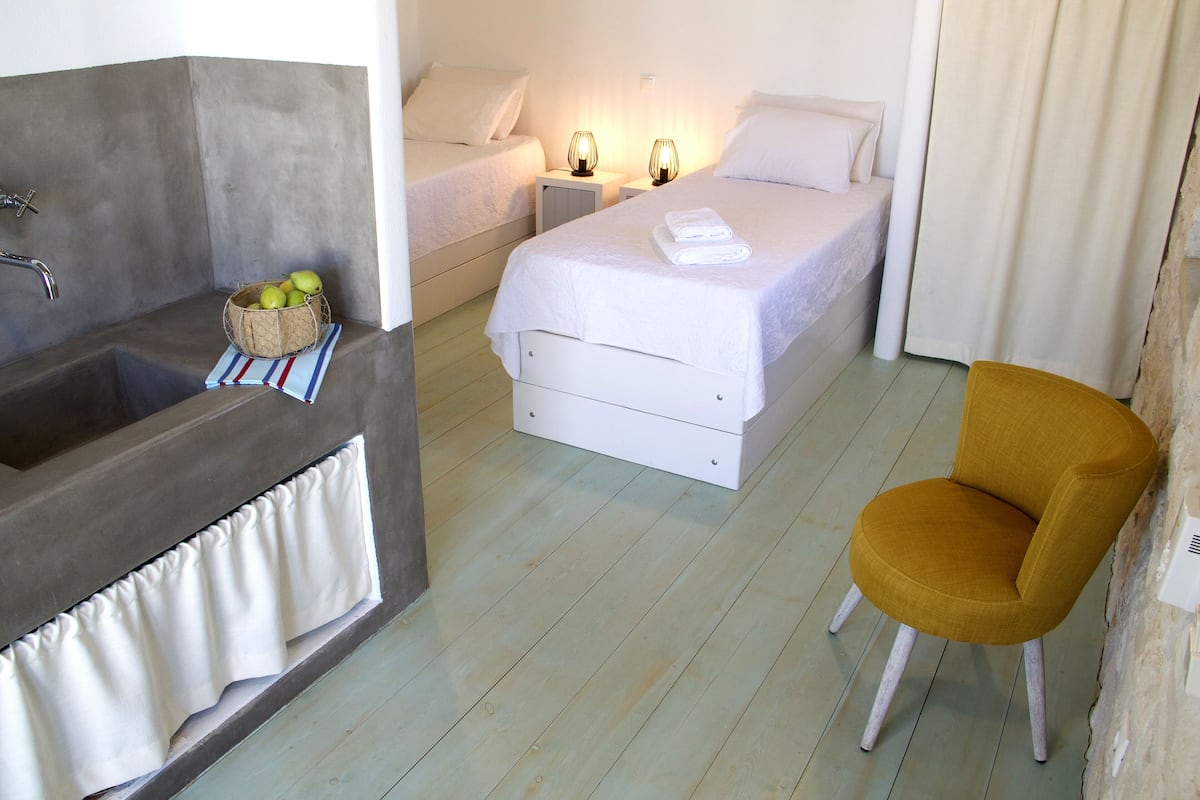 Superior Double or Twin Room | Free WiFi, bed sheets