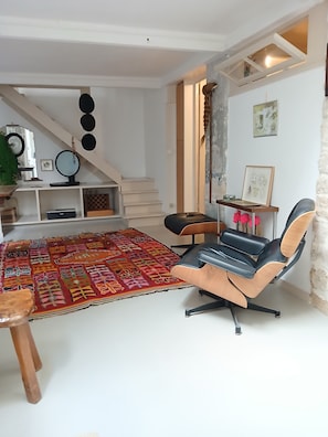 Interior - Stipologic V2 (Paris)