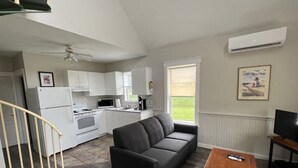 Living area - Hardy's Parlee Beach Chalet #13 (Shediac)