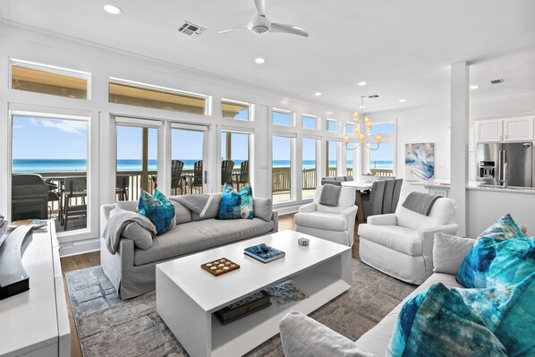 Smart TV, table tennis - Beachfront "Pines to Palms" Rare Sundeck on Beach (Santa Rosa Beach)