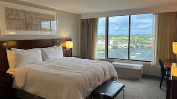 Room, 1 King Bed, Non Smoking (High Floor, West View)