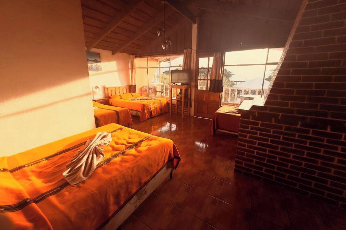 Economy kamer | 1 slaapkamer, luxe beddengoed, donzen dekbedden, individueel gedecoreerd