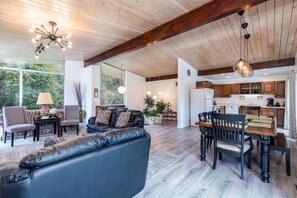 Apartment - Dimple Dell Up - Mountain Setting Near Trails (Sandy)