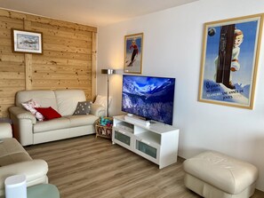 Smart TV, DVD player, books - LES Arcs 1600 Vaste Appartement 4 Couchages 2 Chambres (BOURG ST MAURICE)