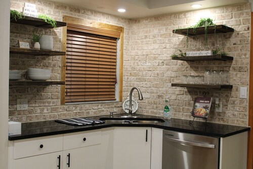 Peach Paradise-Enjoy a cozy retreat in the country!