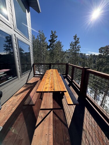 Sunset Serenity 🌄 8 Acres, Majestic Views, Hot Tub, Minutes to Deadwood 🎰 Lead ⛷️