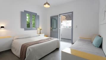 Deluxe Double Room | Desk, free WiFi