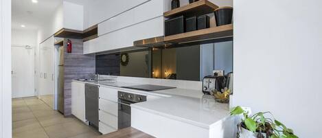 Fridge, microwave, oven, stovetop