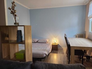 1 bedroom, iron/ironing board, travel crib, WiFi