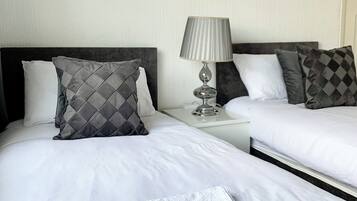 3 bedrooms, iron/ironing board, free WiFi, bed sheets