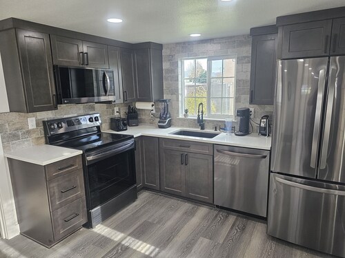 Spectacular Modern Luxury!