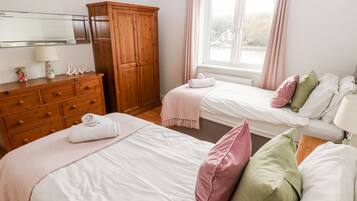 3 bedrooms, individually decorated, individually furnished, free WiFi