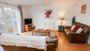 3 bedrooms, individually decorated, individually furnished, free WiFi