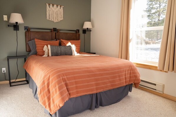 2 bedrooms, bed sheets