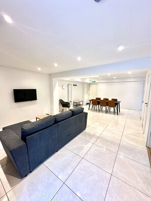 Family Suite | Living area